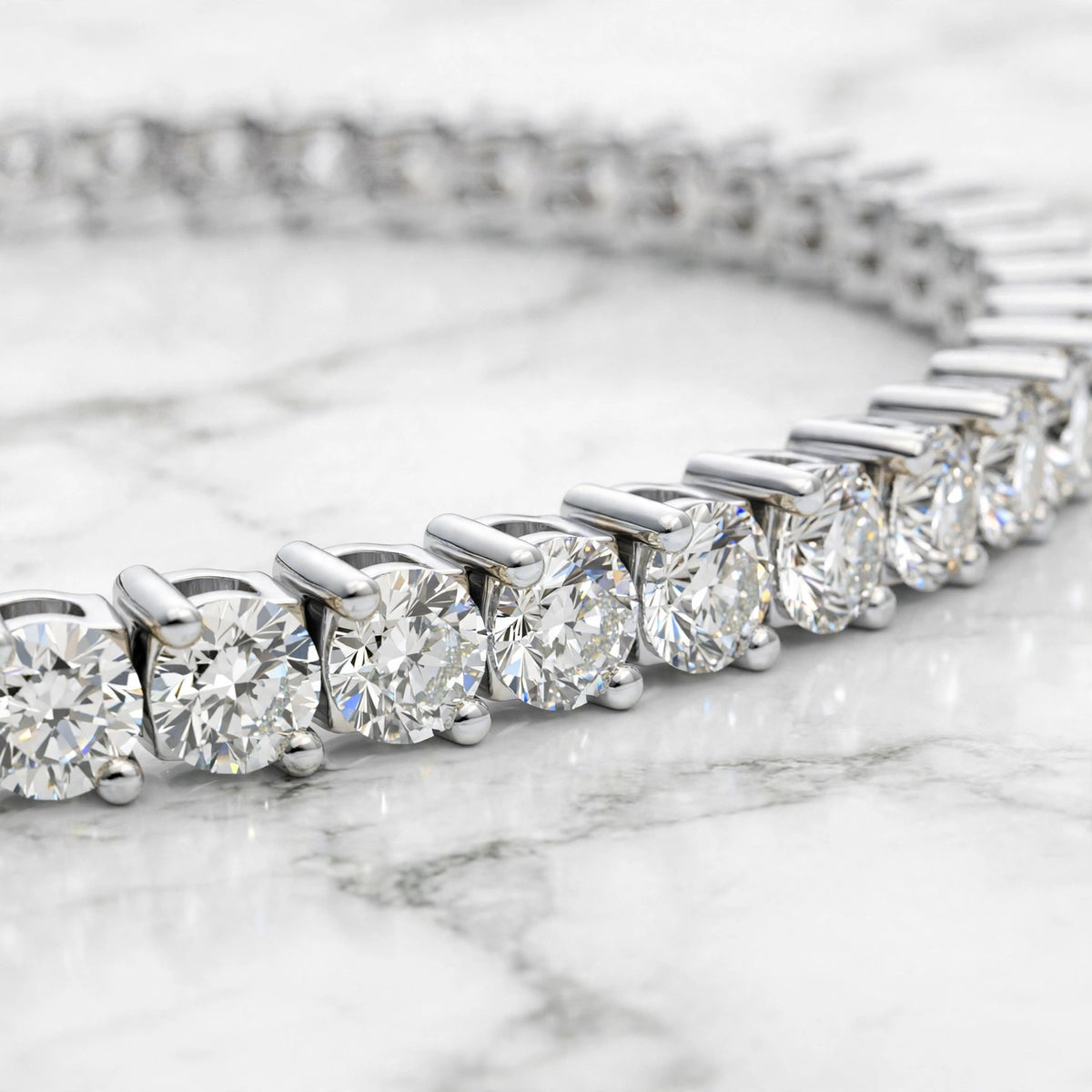 8ct tennis bracelet white detail